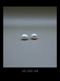 "The Lune" | Classic White Baroque Pearl Studs (No. LU.26I.08)