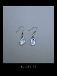"The Éclat" | Petal Shape Baroque Pearl Drop Earrings (No. EC.260816.04)