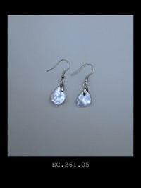 "The Éclat" | Petal Shape Baroque Pearl Drop Earrings (No. EC.260816.03)