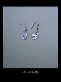 "The Éclat" | Petal Shape Baroque Pearl Drop Earrings (No. EC.260816.06)