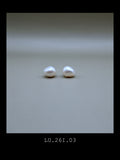 "The Lune" | Classic White Baroque Pearl Studs (No. LU.260816.03)