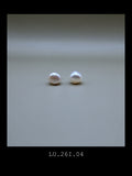 "The Lune" | Classic White Baroque Pearl Studs (No. LU.260816.04)