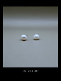 "The Lune" | Classic White Baroque Pearl Studs (No. LU.260816.08)